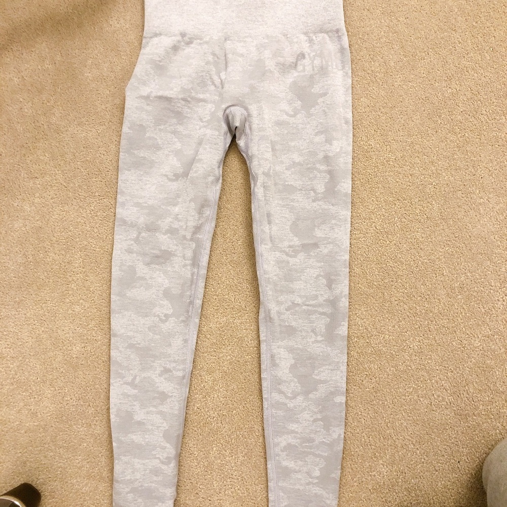 Gym shark camo leggings XS